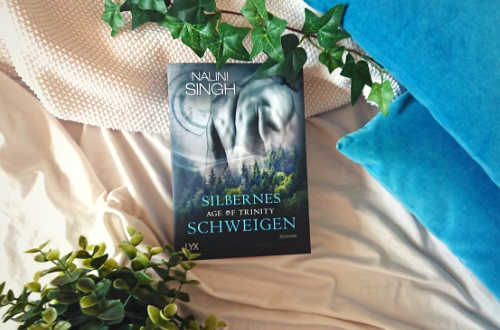 Rezension "Silbernes Schweigen (Age of Trinity #1)" von Nalini Singh